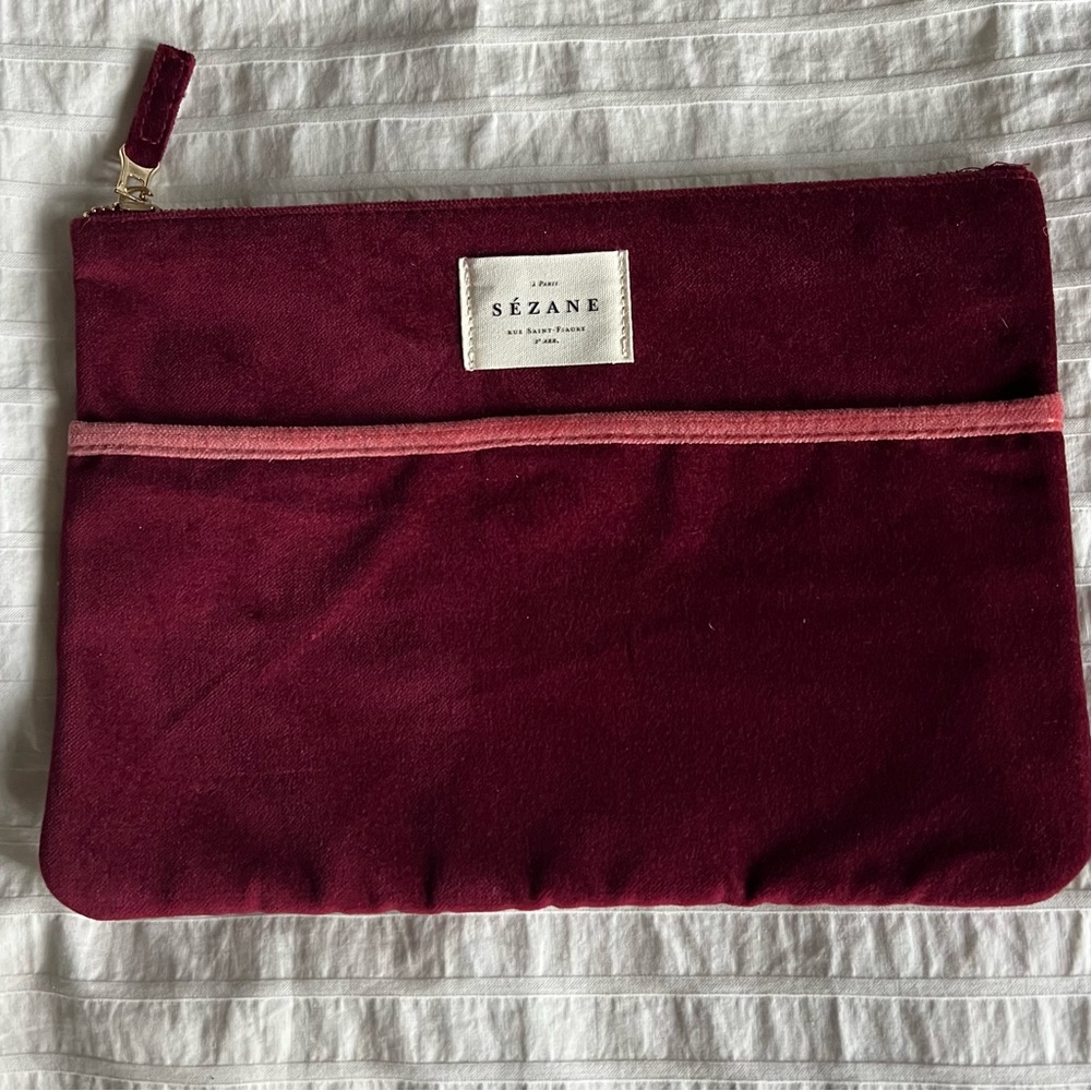 Sézane NWT Clutch pouch bag with magnetic closure- burgundy and rosewood